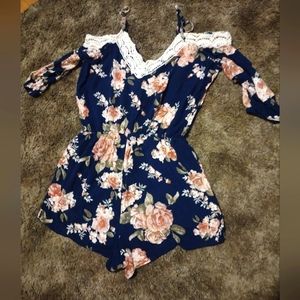 Women's romper size medium